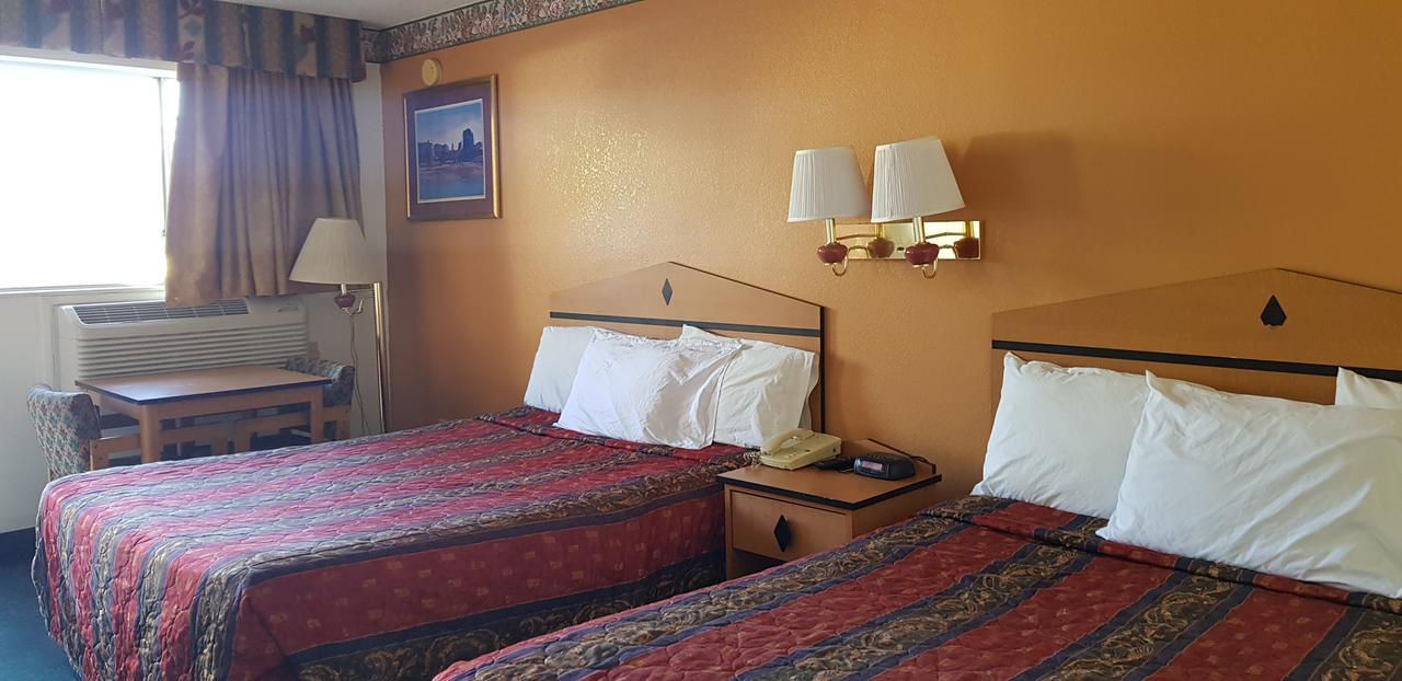 Night Inn Globe Zewnętrze zdjęcie