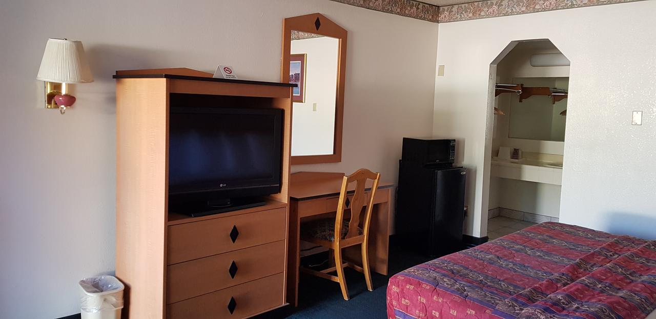 Night Inn Globe Zewnętrze zdjęcie